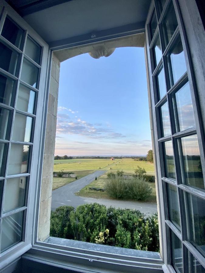Hotel Particulier Chateau Des Marais Proximite Et Vue Sur Le Lac De Grand Lieu Saint-Philbert-de-Grand-Lieu المظهر الخارجي الصورة
