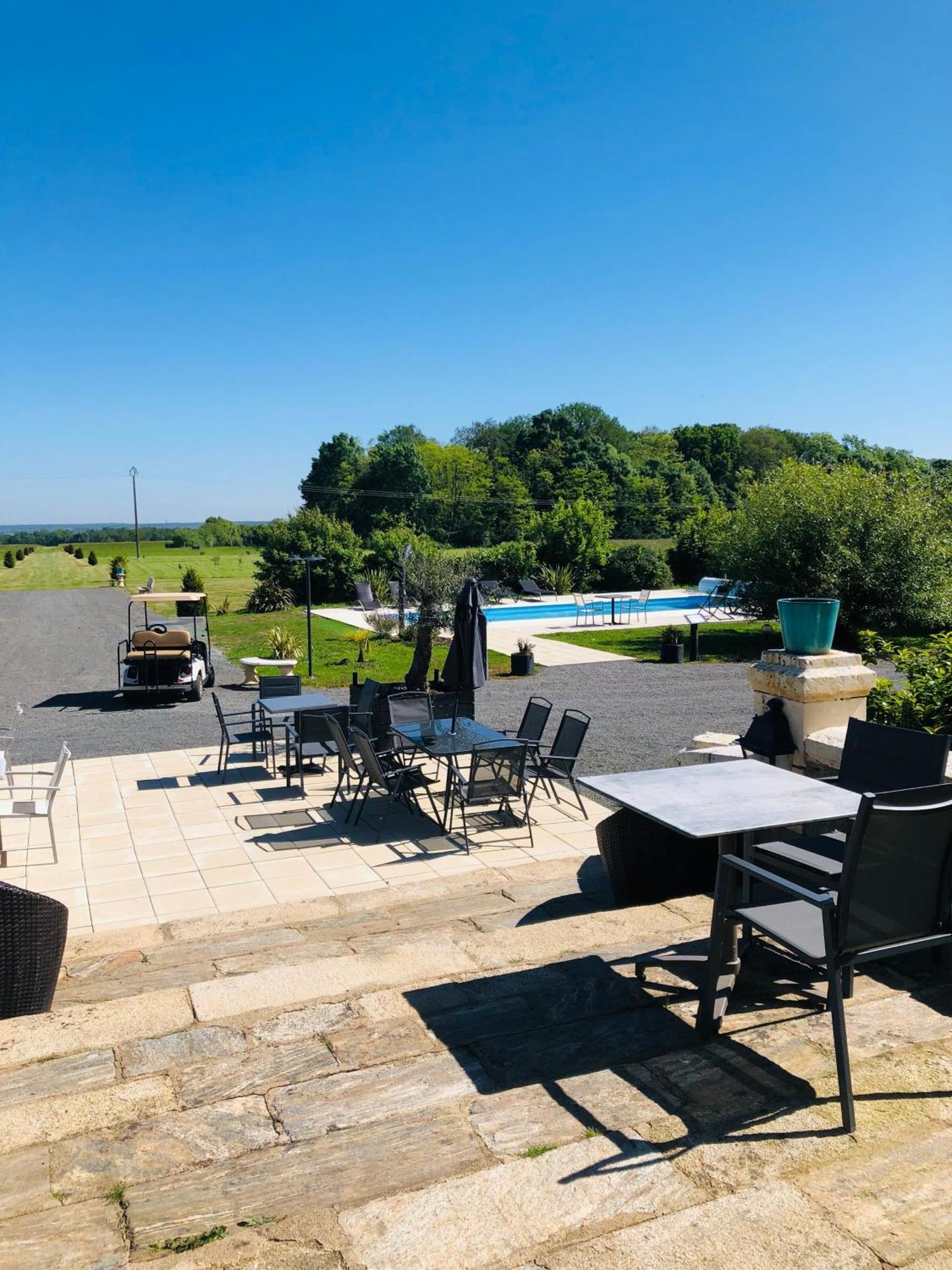 Hotel Particulier Chateau Des Marais Proximite Et Vue Sur Le Lac De Grand Lieu Saint-Philbert-de-Grand-Lieu المظهر الخارجي الصورة