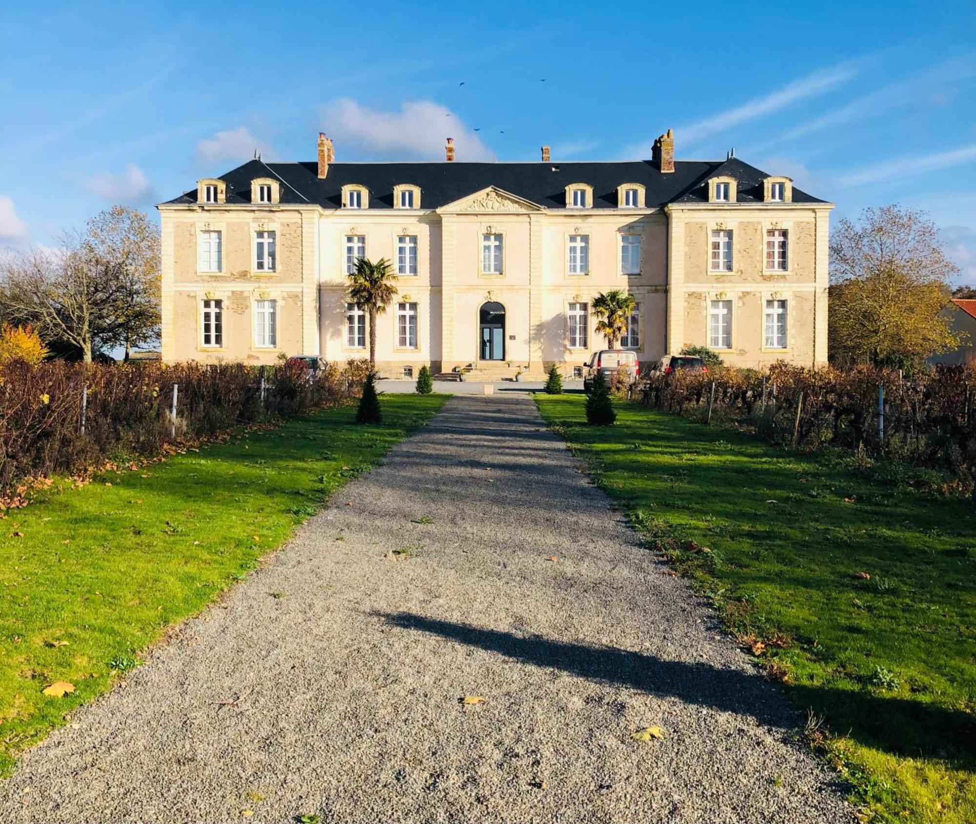 Hotel Particulier Chateau Des Marais Proximite Et Vue Sur Le Lac De Grand Lieu Saint-Philbert-de-Grand-Lieu المظهر الخارجي الصورة
